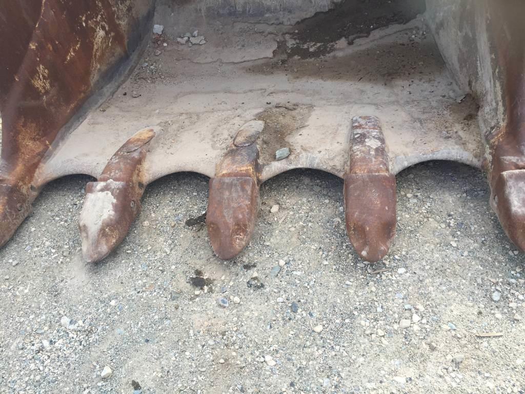 CAT 385C Beltegraver