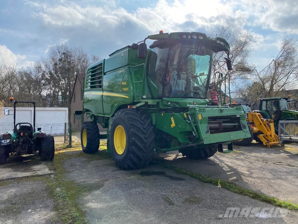 John Deere T560 HM Skurtreskere