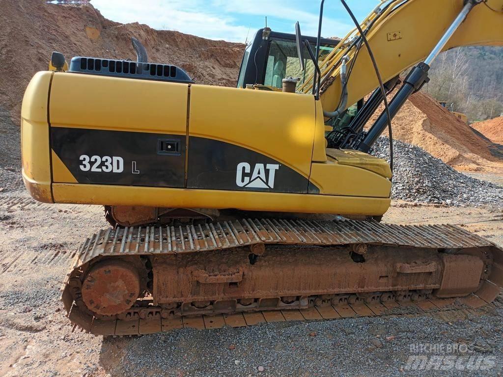 CAT 323 DL Beltegraver