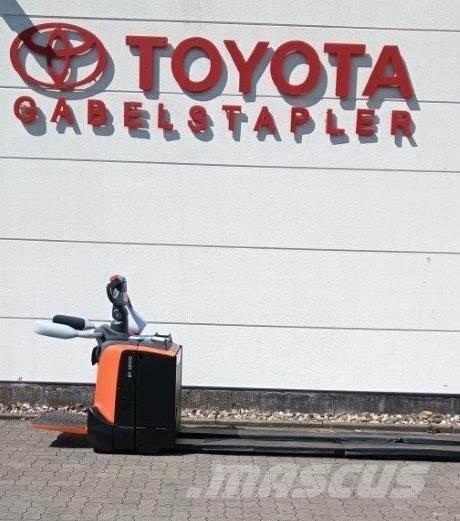 Toyota LPE 250 Lavtløftende truck