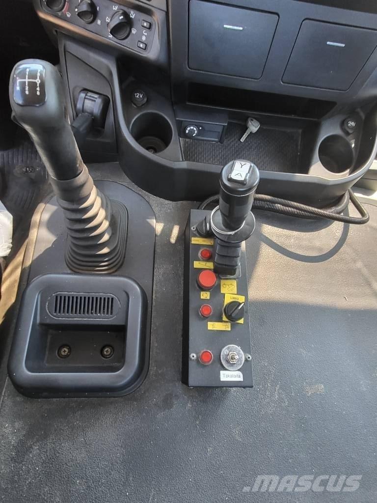 Iveco Stralis-360 Flatvogn med vinsj