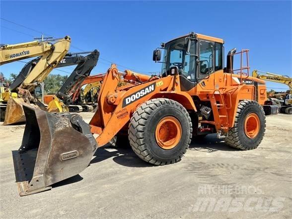 Doosan DL300 Hjullastere