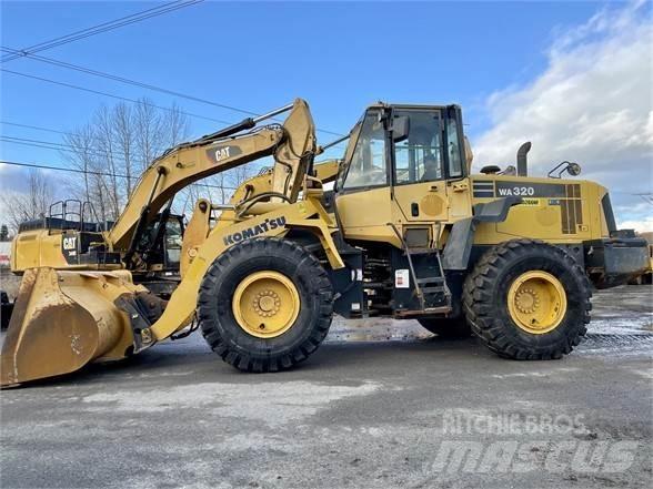 Komatsu WA320 Hjullastere