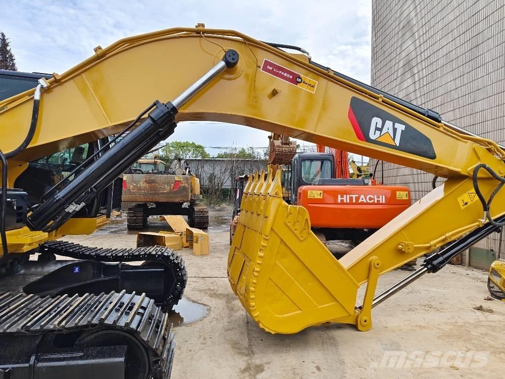 CAT 330D2L Beltegraver