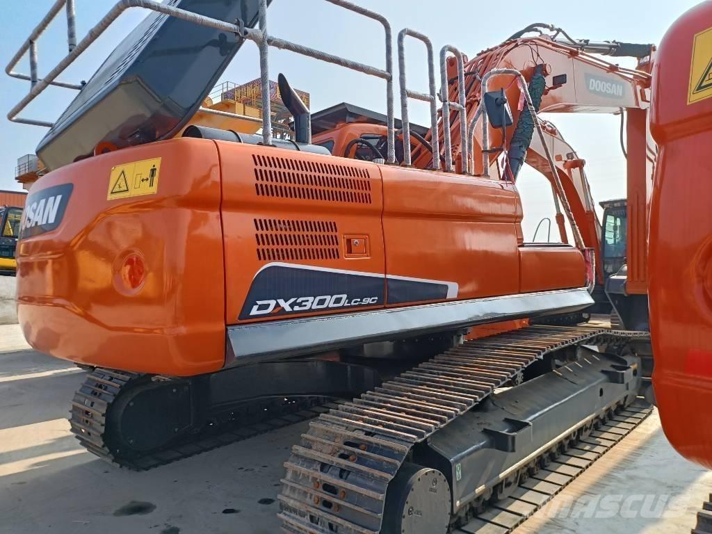 Doosan DX300-9 Beltegraver