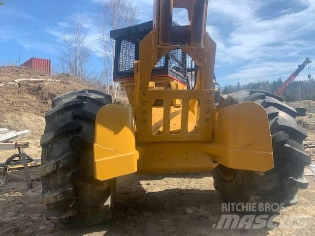 CAT 525B Stammelunner