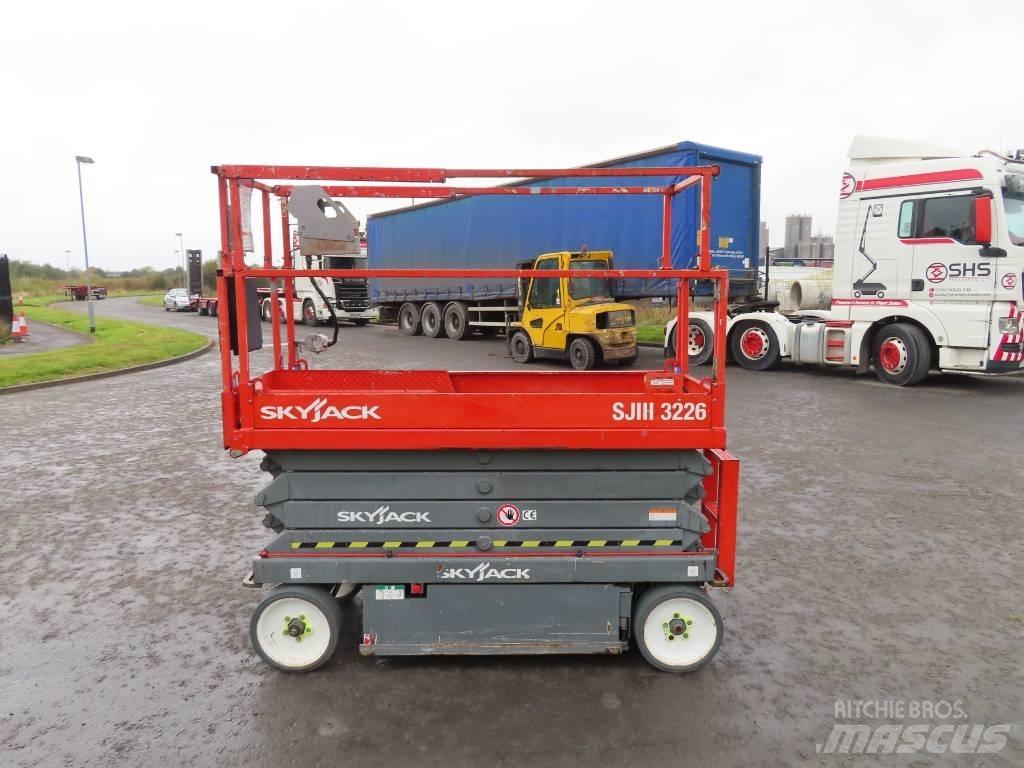 SkyJack SJ III 3226 Sakselifter