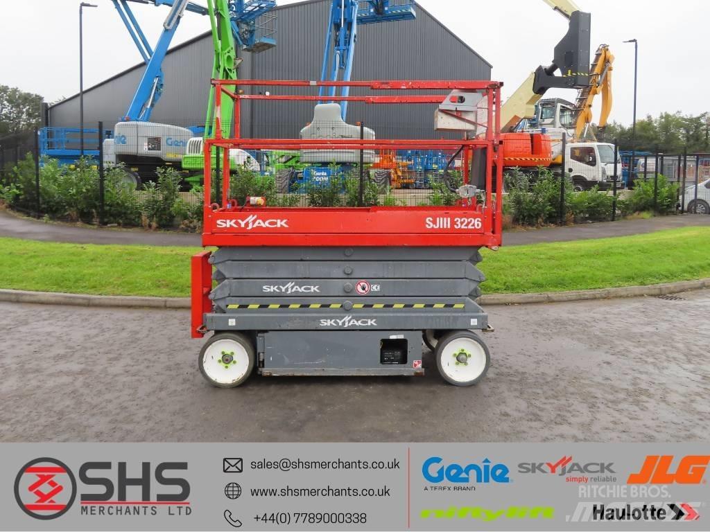 SkyJack SJ III 3226 Sakselifter