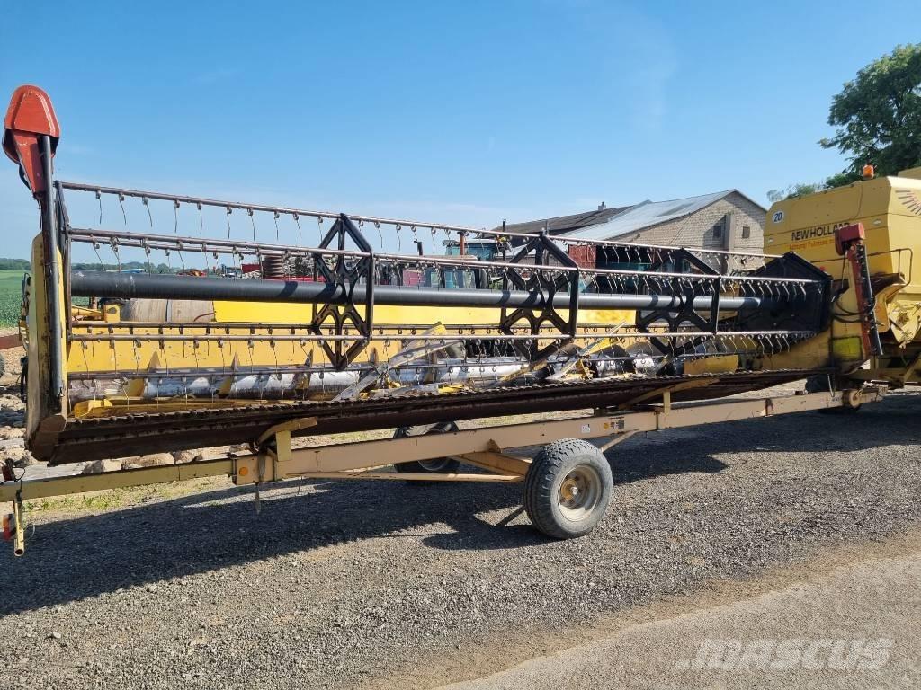 New Holland TX 68 Skurtreskere