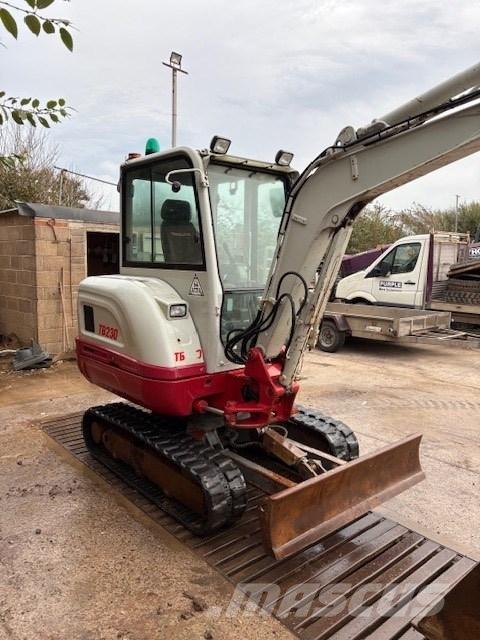 Takeuchi TB 230 Minigravere <7t