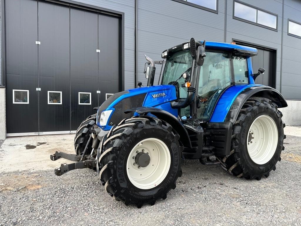 Valtra N 123 Traktorer