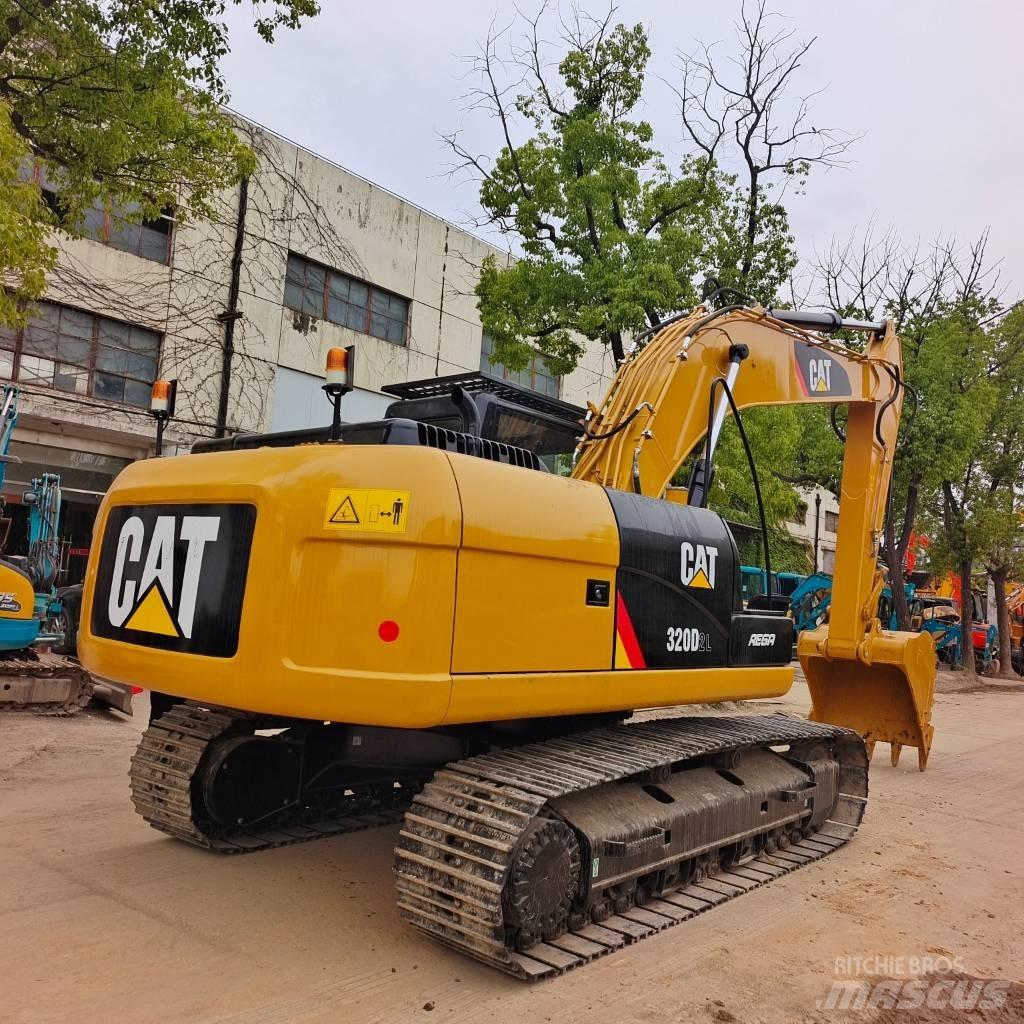 CAT 320 D2L Beltegraver