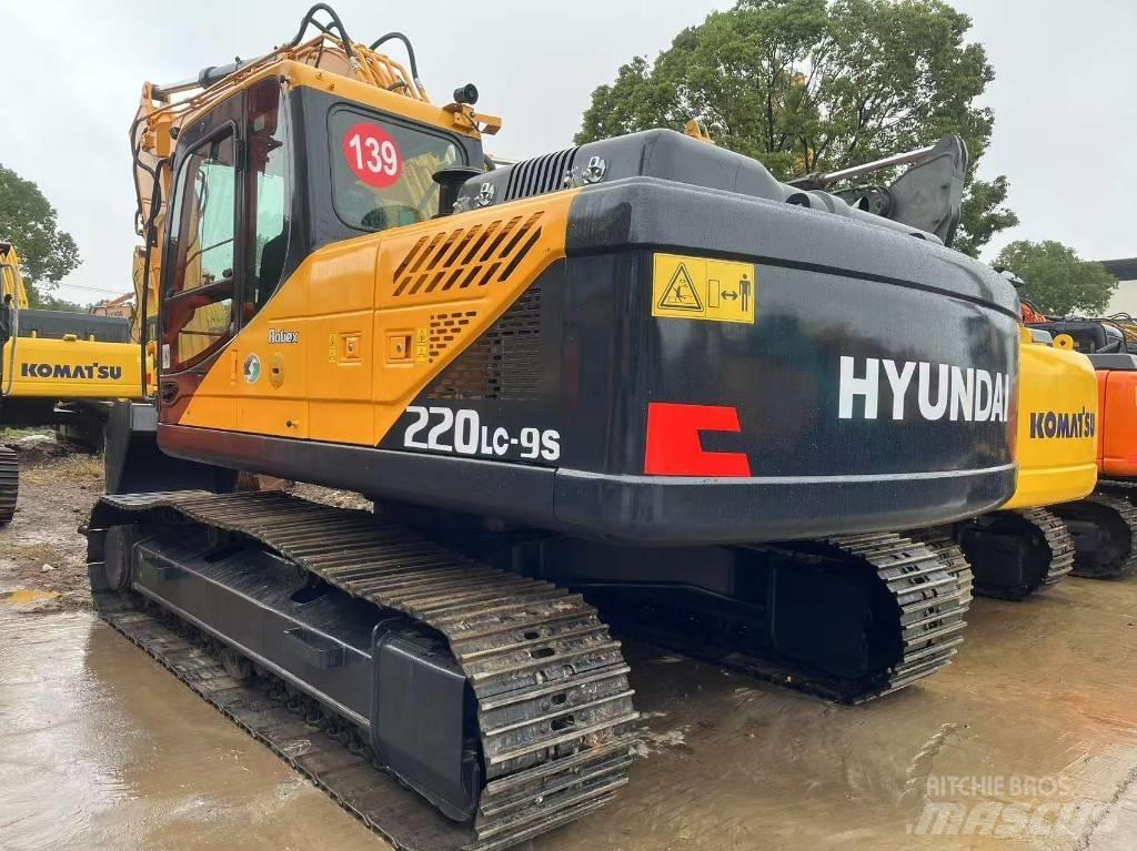 Hyundai R220LC-9S Hjulgravere