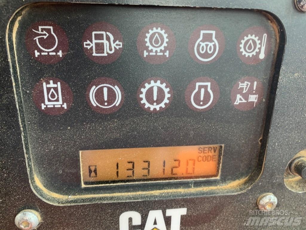 CAT D 6 T Dozere Beltegående