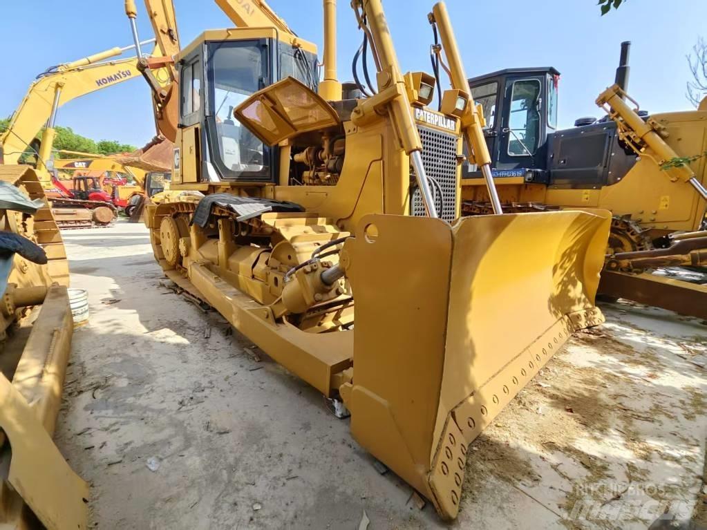 CAT D 7 G Dozere Beltegående