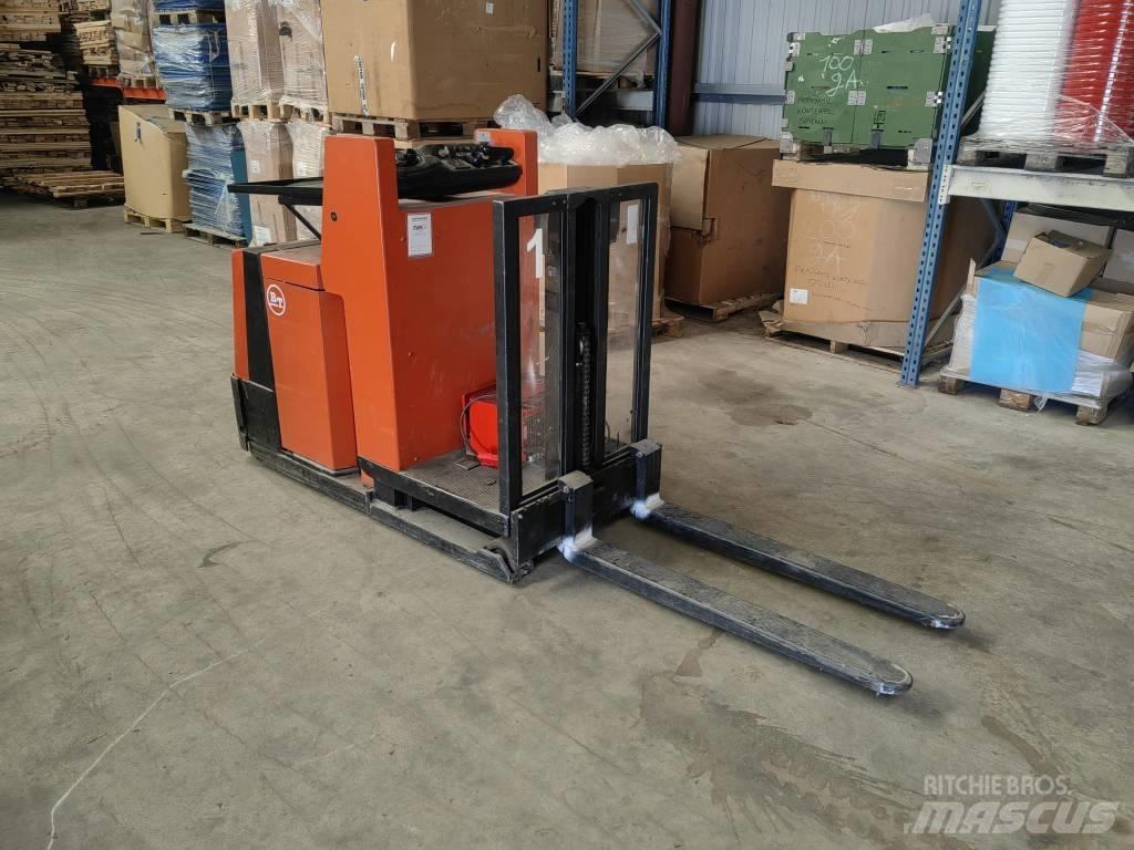 BT OS 1.0WL Middelsløftende plukketruck
