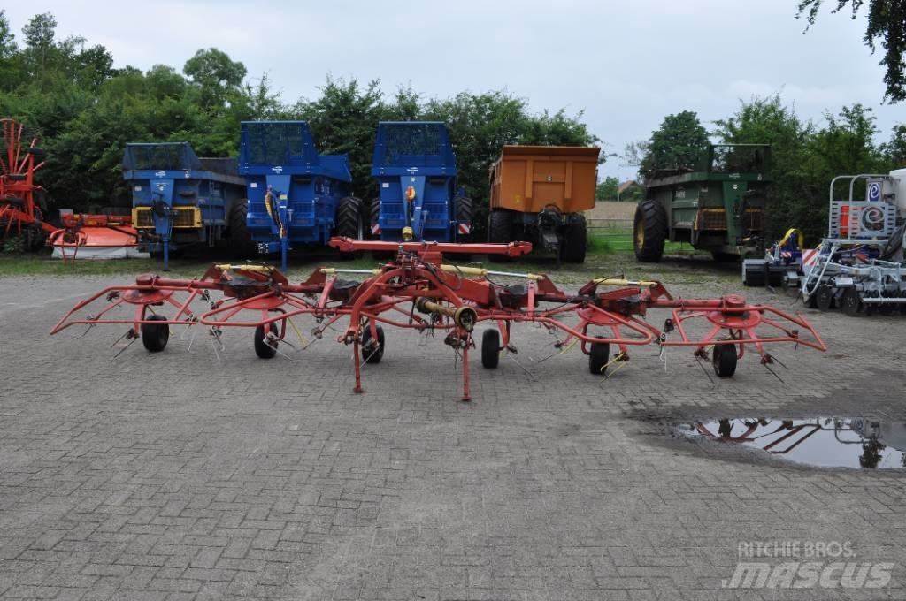 Lely Lotus 675 Raker og høyvendere