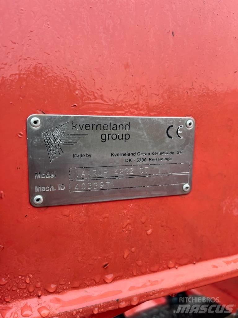 Kverneland 853 Rundballerivere, -kuttere og -utpakkere
