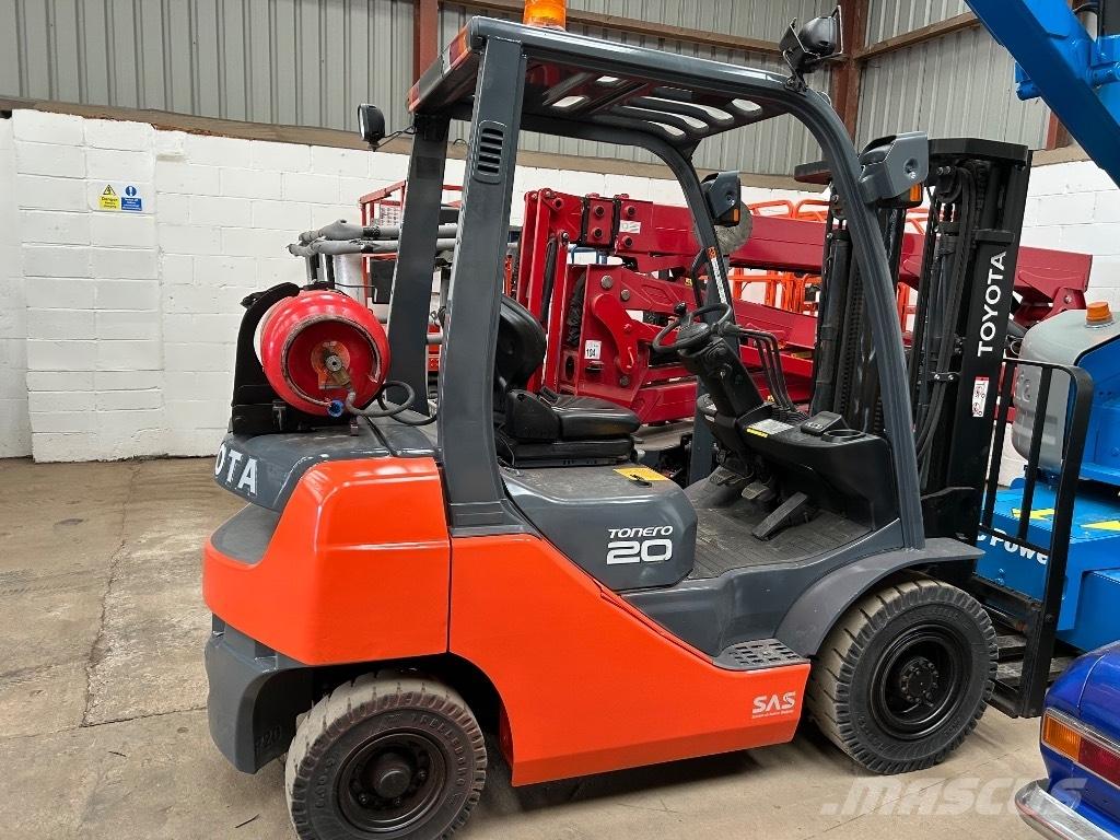 Toyota 02-8 FGF 20 Propan trucker