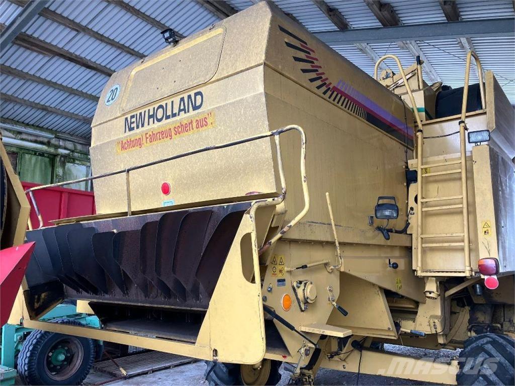 New Holland TX67 Skurtreskere