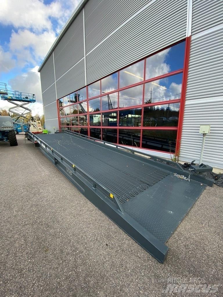  UGB UMR 10000 Truck - Annet