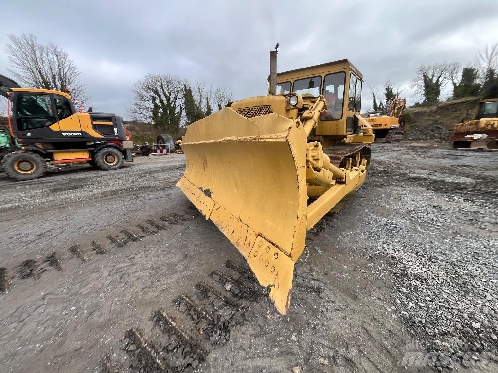 CAT D 7 Dozere Beltegående