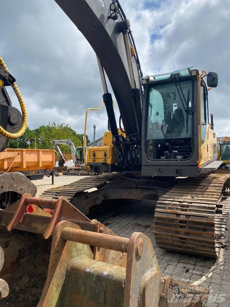 Volvo EC 220 D Beltegraver