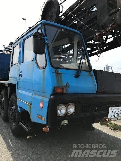 Sumitomo ST350MT Røff terreng kraner