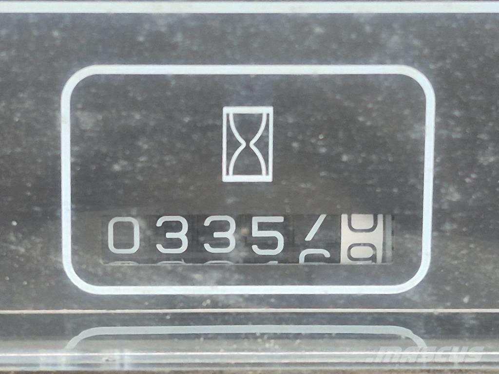 Nissan F04 B 40 H Gaffeltrucker - Annet