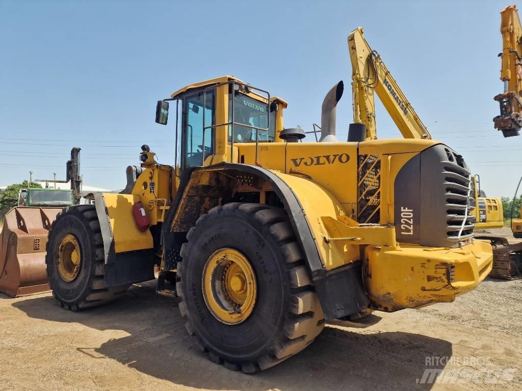 Volvo L 220 F Hjullastere