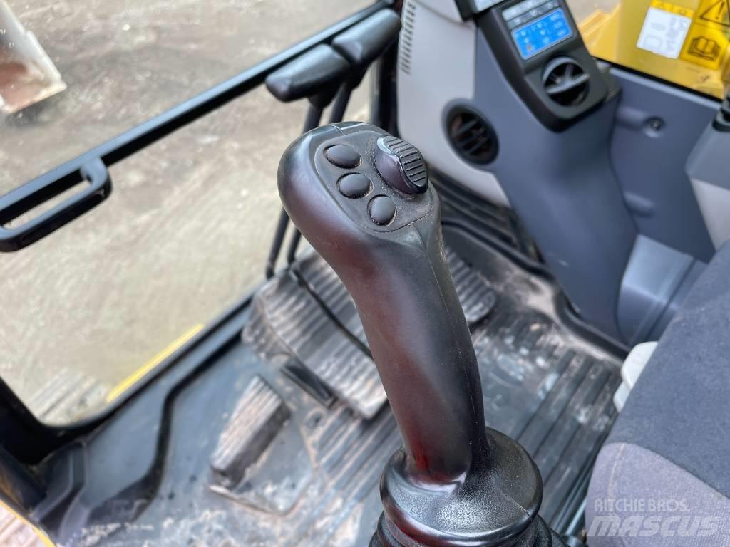 Komatsu PC 210 LC-11 Gravemaskiner med lang bom