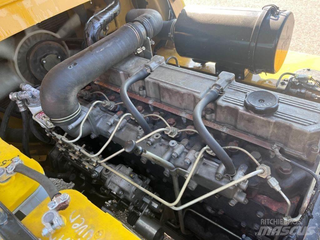 CAT DP40K2 Diesel Trucker