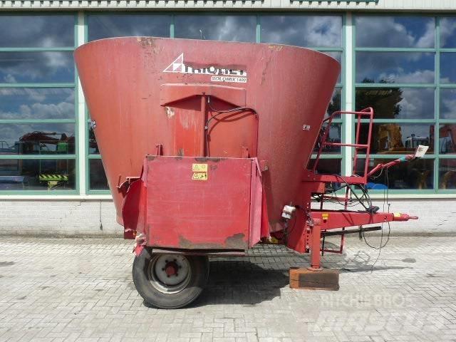 Trioliet SM-14 Fôrutlegger