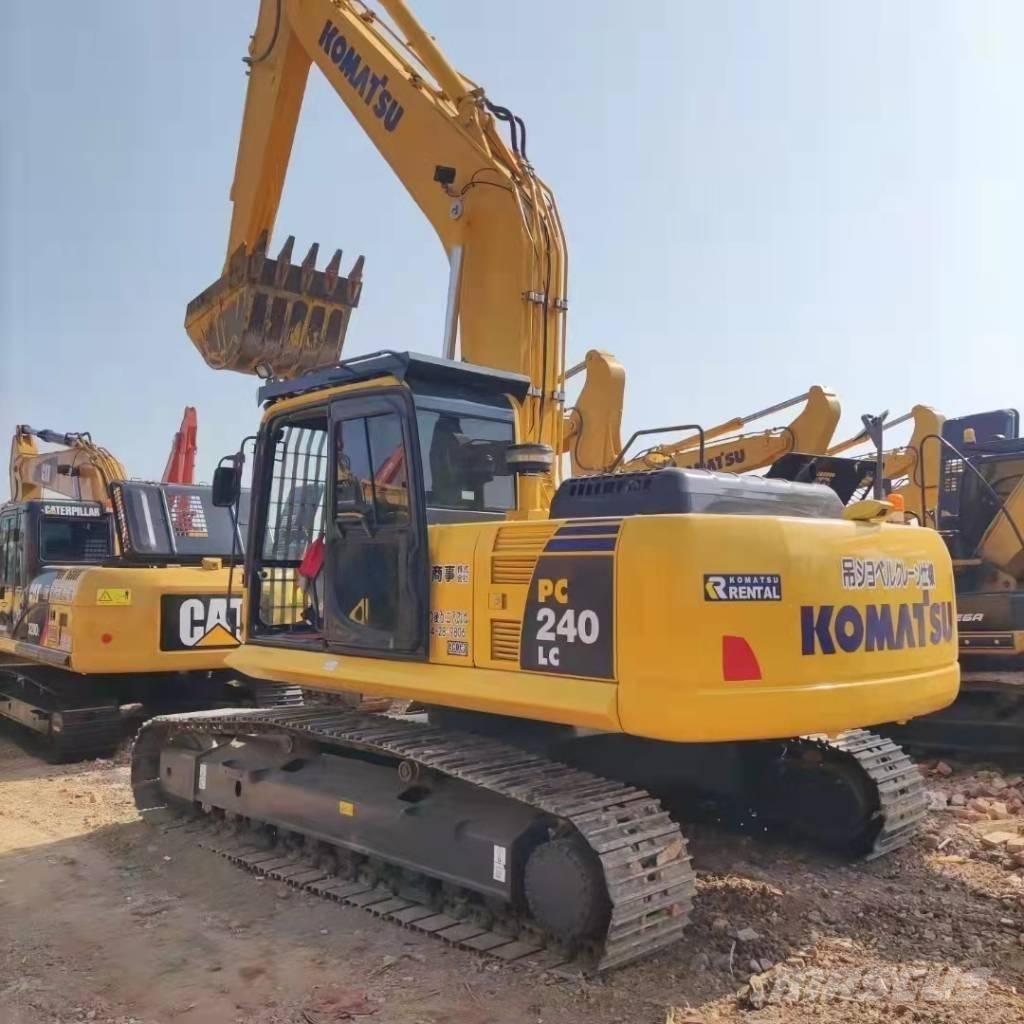 Komatsu PC 240 LC-8 Beltegraver