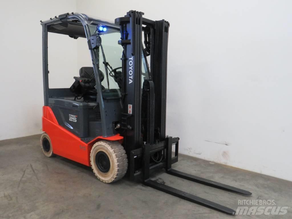Toyota 8 FBMKT 25 Elektriske trucker