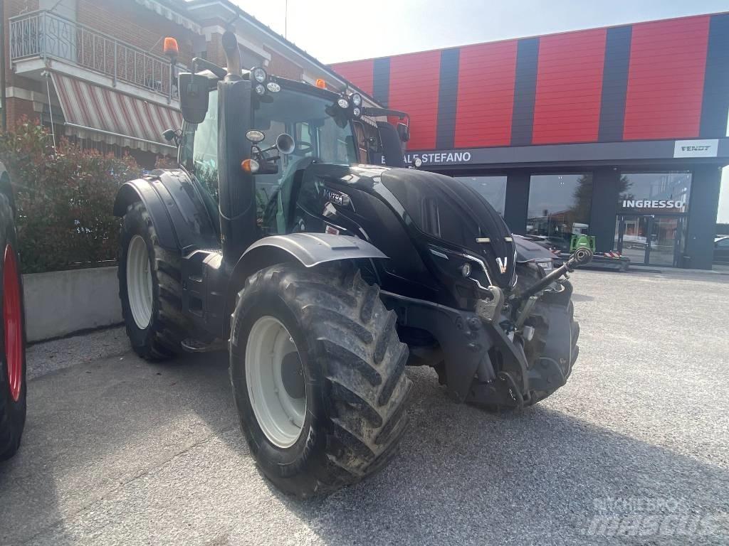 Valtra T 144 Traktorer