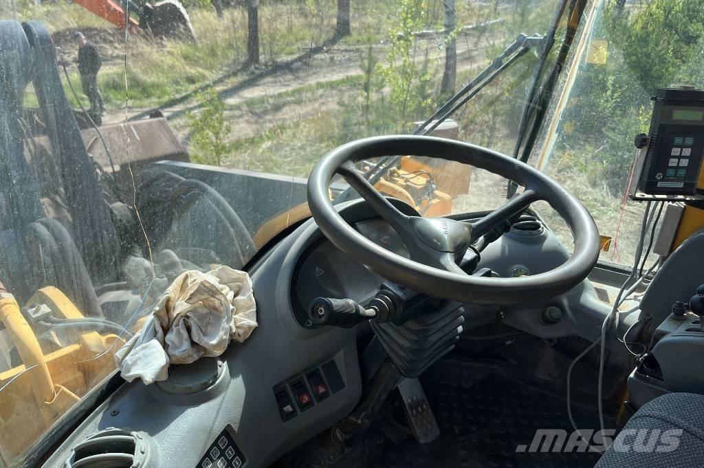 Volvo L 220 Hjullastere