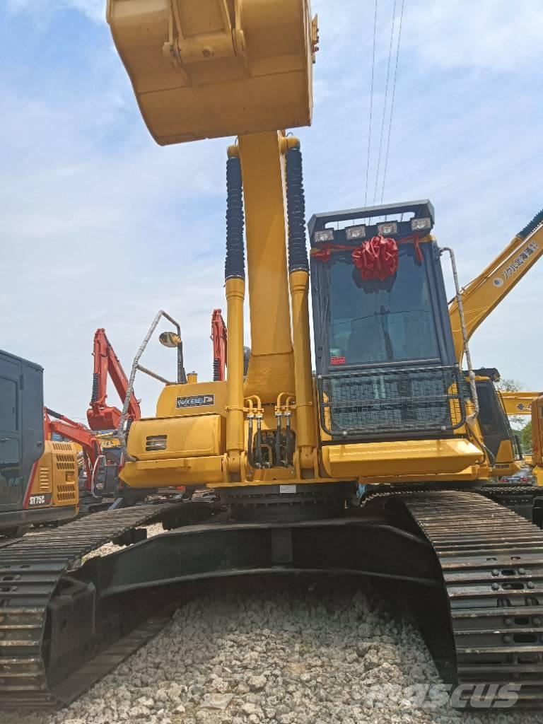 Komatsu PC 240 Beltegraver