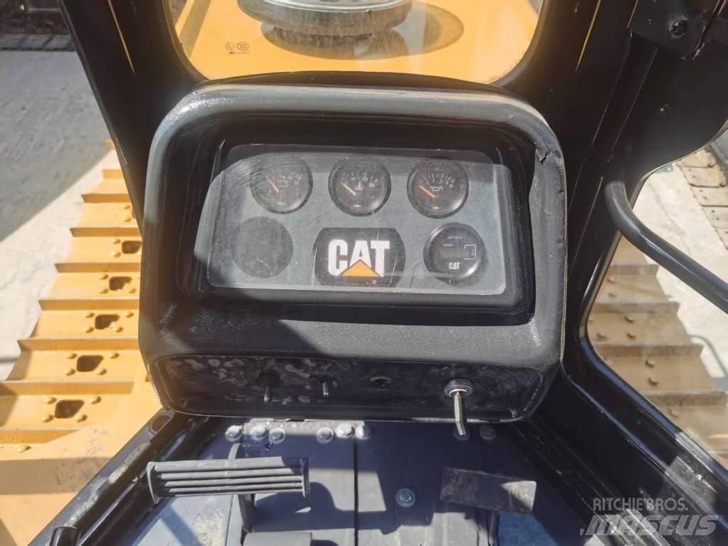 CAT D 5 K Dozere Beltegående