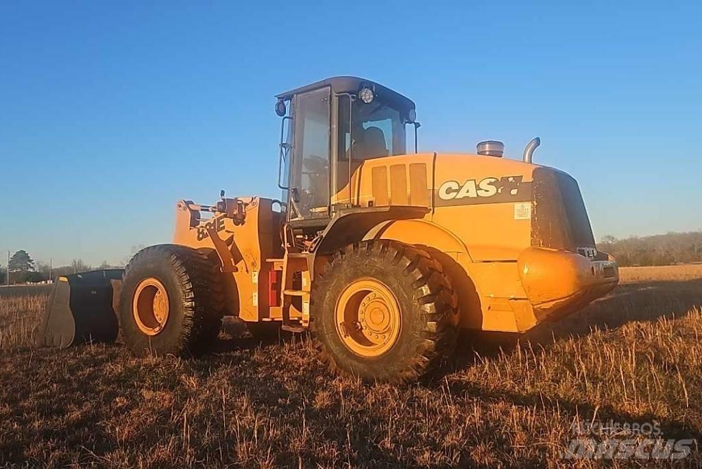 CASE 821 E Hjullastere