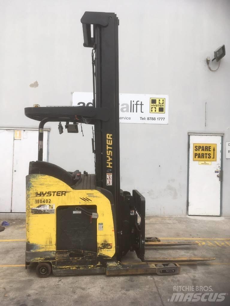 Hyster N35ZDR Skyvemasttruck