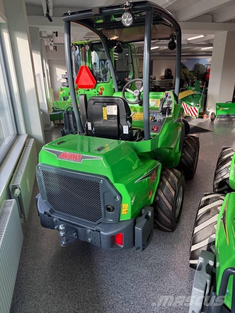 Avant 528 Kompaktlastere