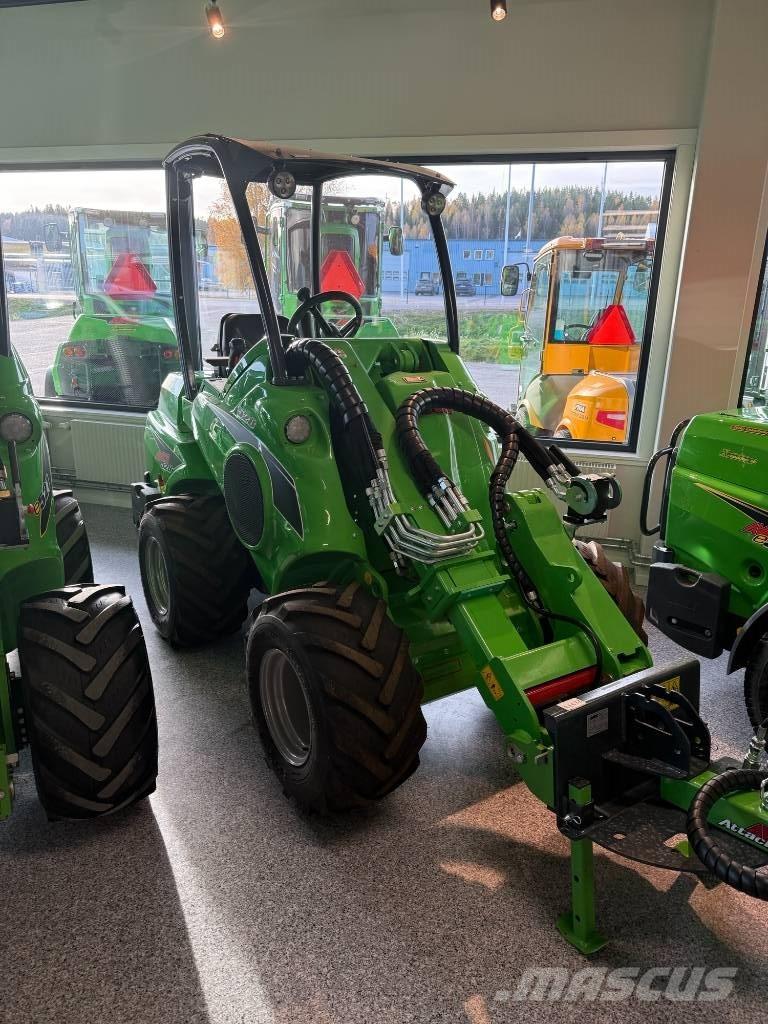 Avant 528 Kompaktlastere