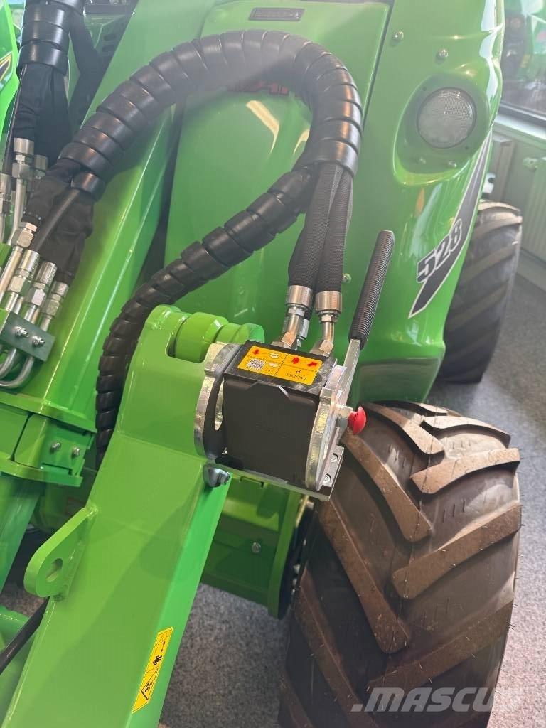 Avant 528 Kompaktlastere