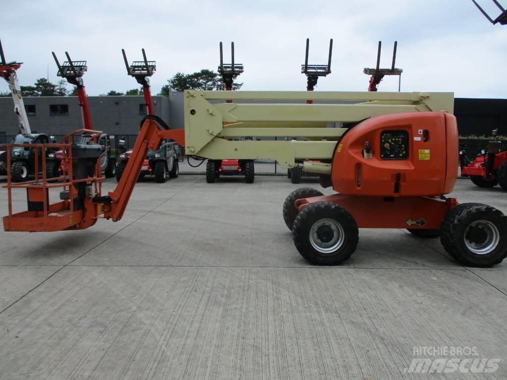 JLG 450 AJ (868) Selvgående bomlifter