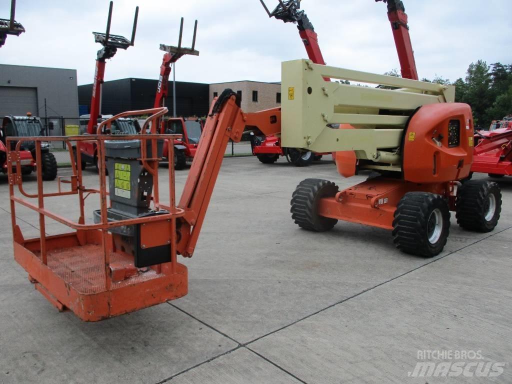 JLG 450 AJ (868) Selvgående bomlifter