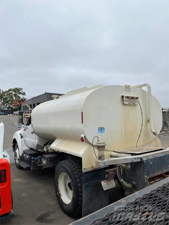 Ford F750 Tankbiler