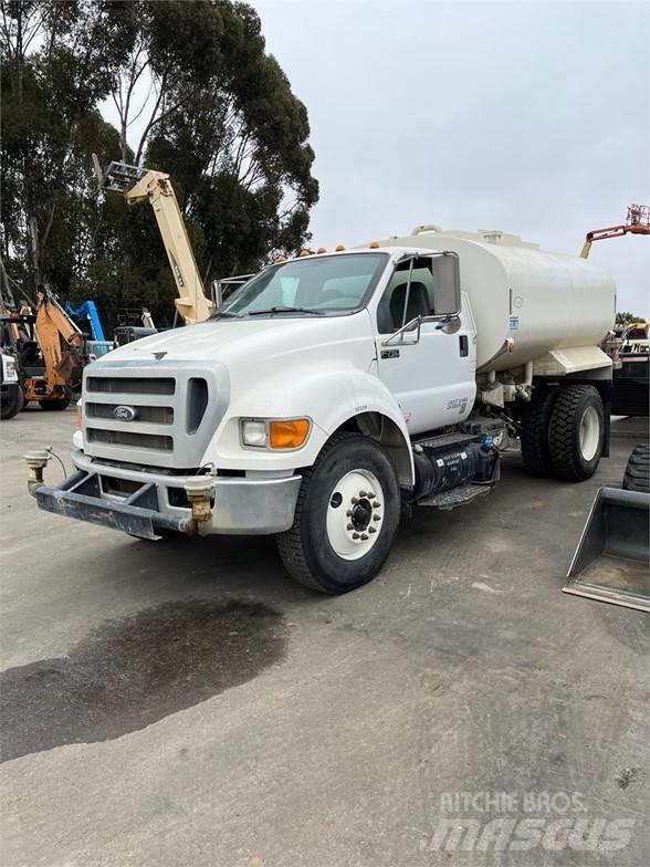 Ford F750 Tankbiler