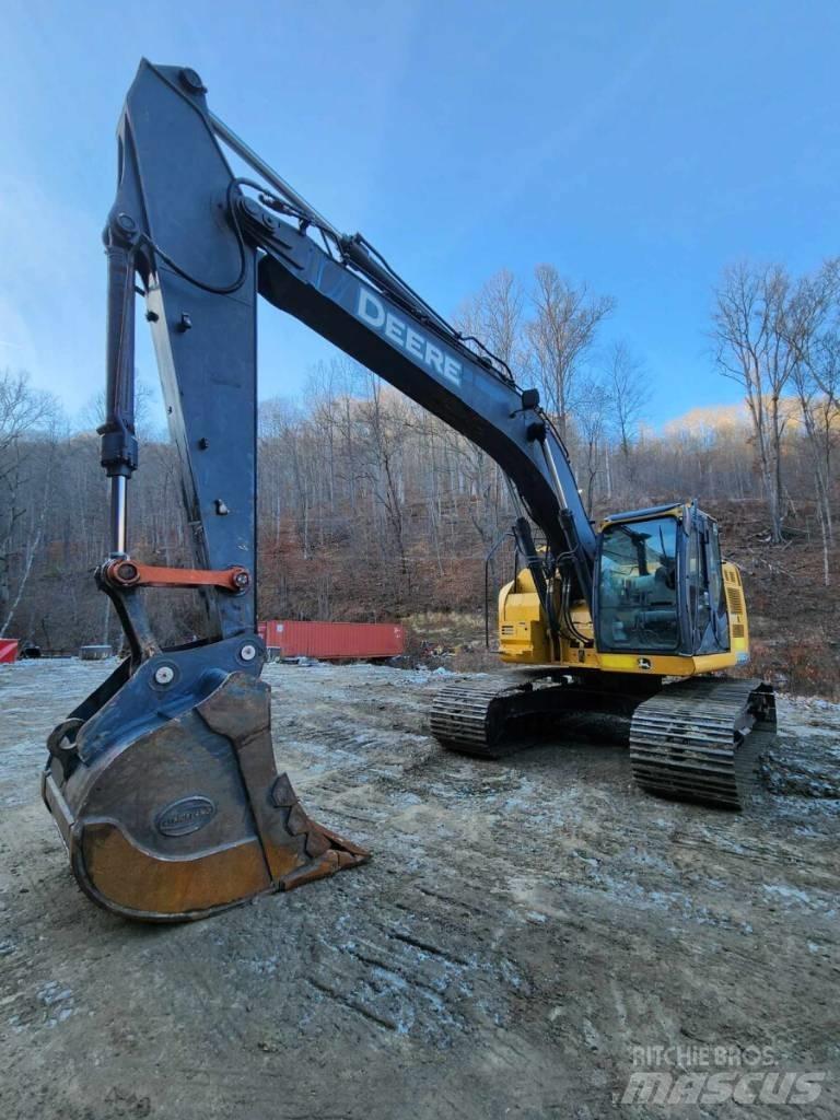 DEERE 245G LC Beltegraver