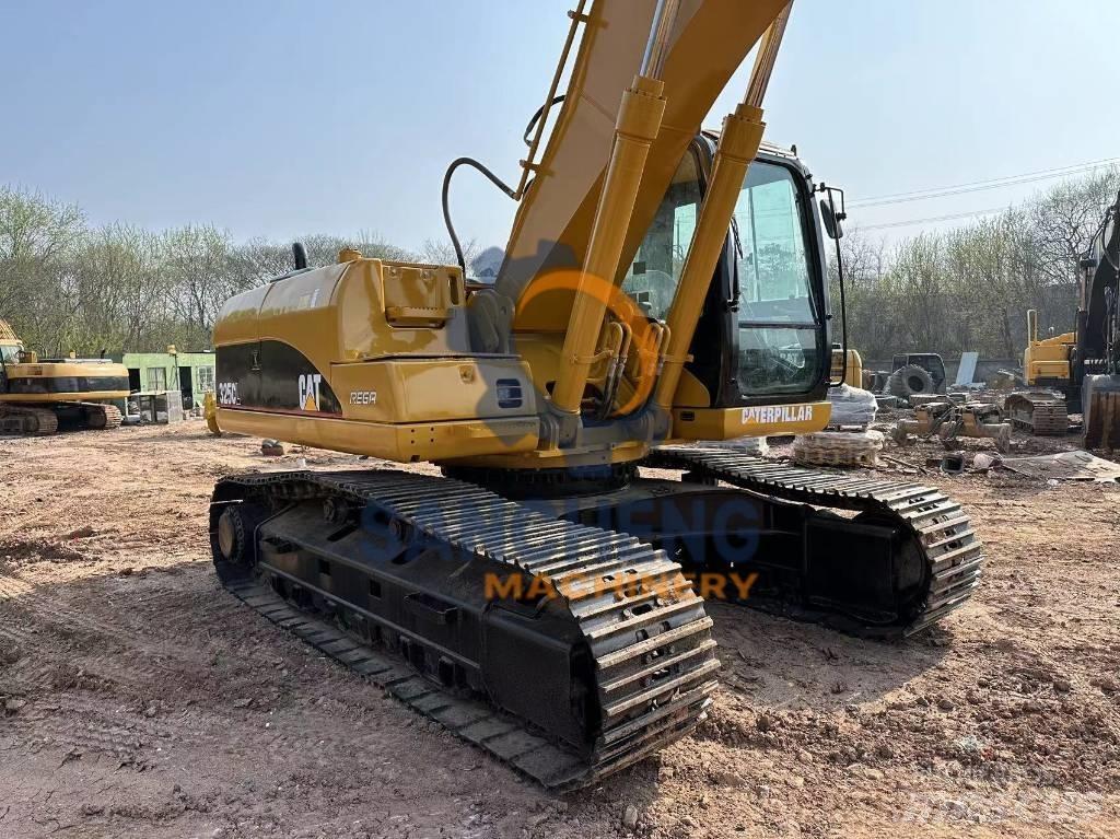 CAT 325 CL Beltegraver